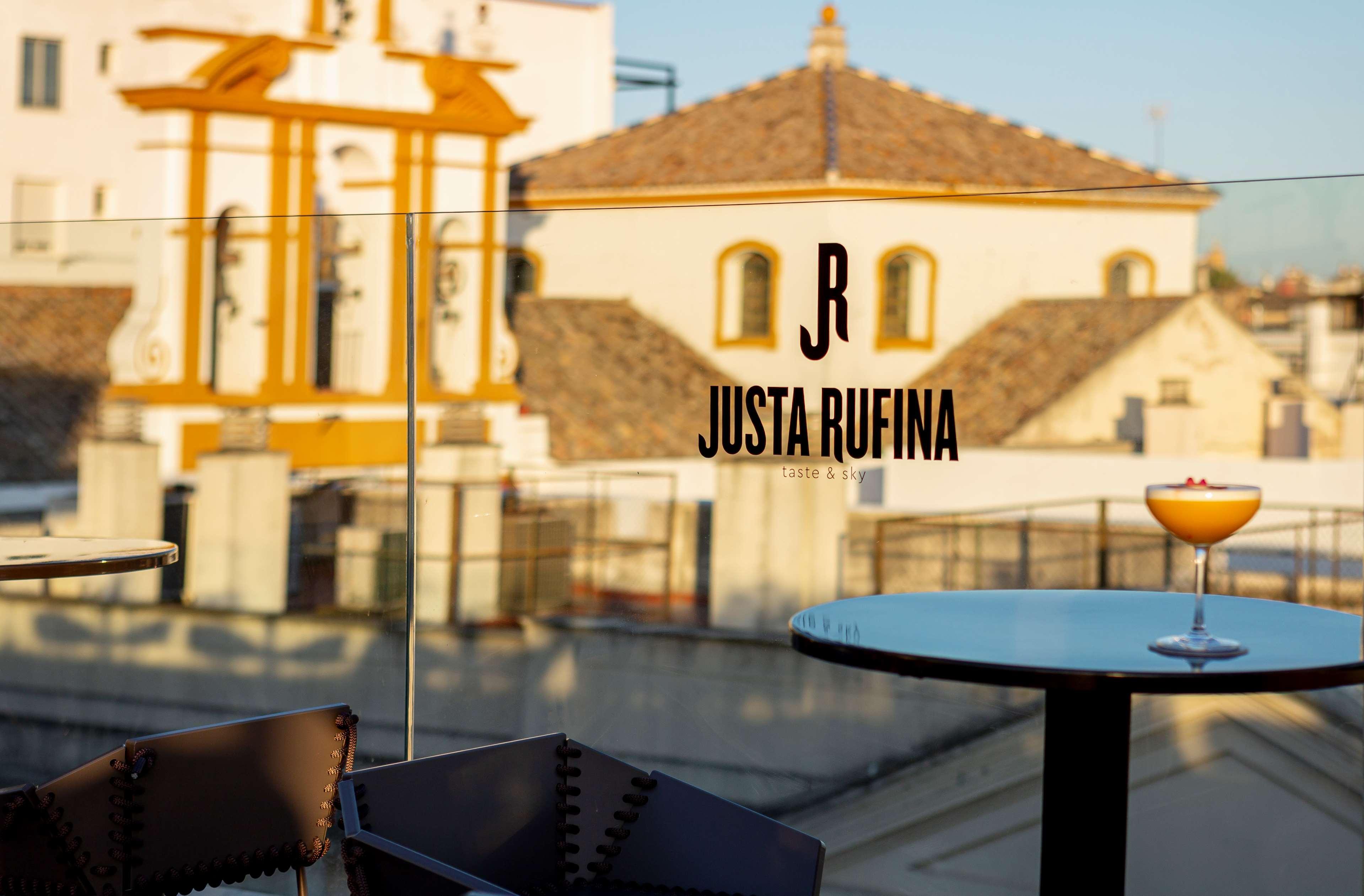 Radisson Collection Hotel, Magdalena Plaza Sevilla Exteriér fotografie Justa Rufina