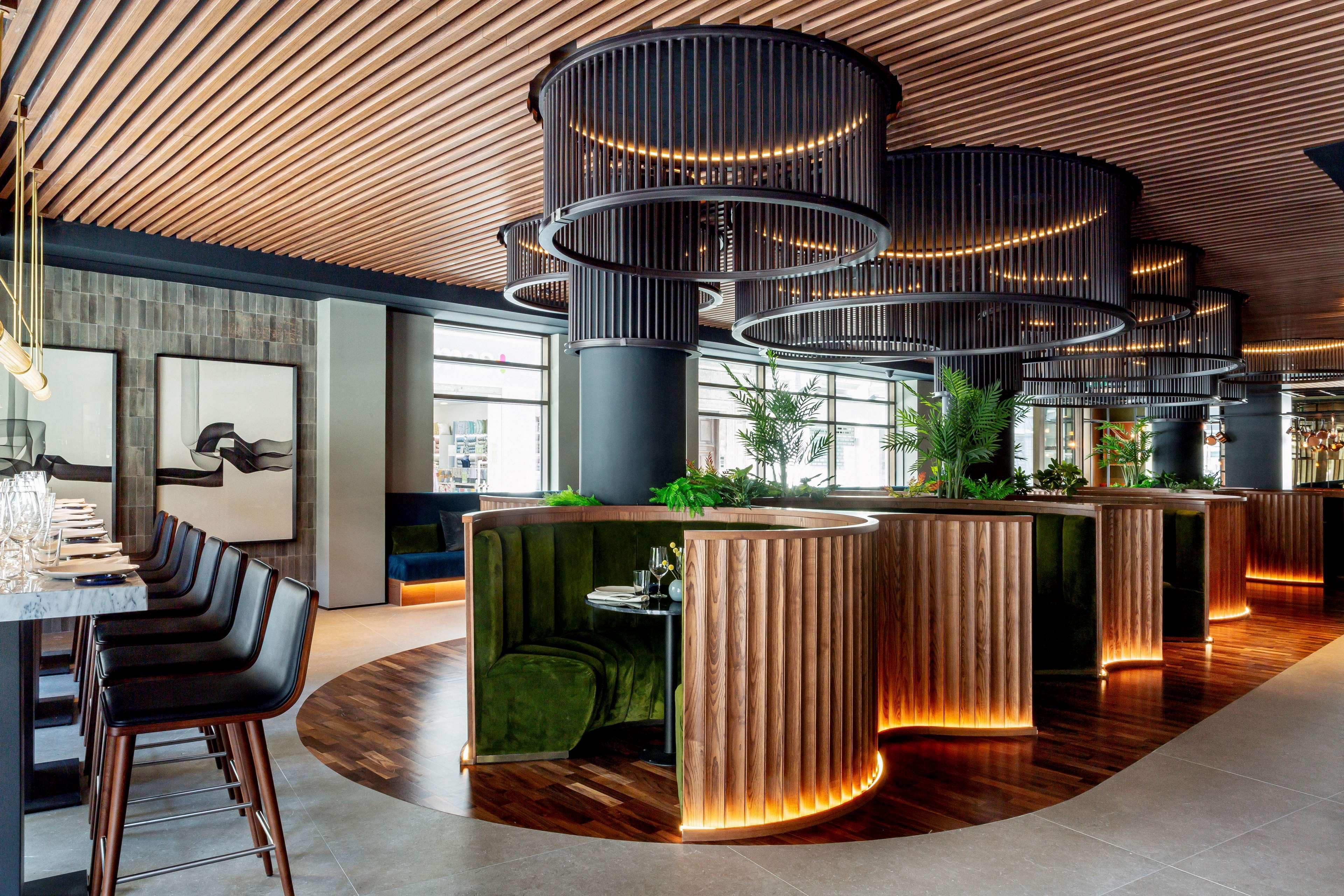 Radisson Collection Hotel, Magdalena Plaza Sevilla Exteriér fotografie The interior of the lounge